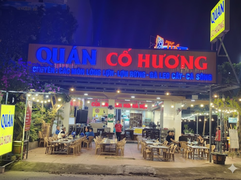 Qu&aacute;n cố hương