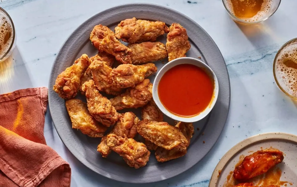 C&aacute;nh G&agrave; Chi&ecirc;n Gi&ograve;n