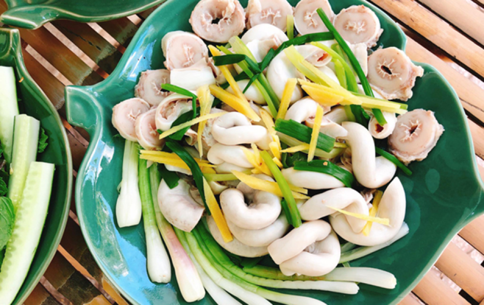 N&otilde;n Nu&ocirc;i ( Th&uacute; Linh )