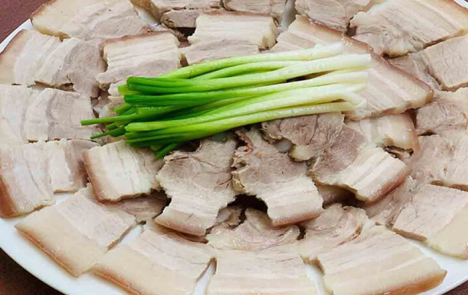 Luộc Truyền Thống