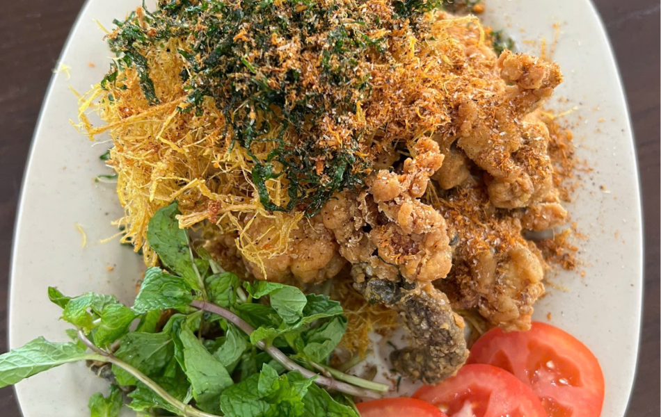 Ếch đ&ugrave;m rơm