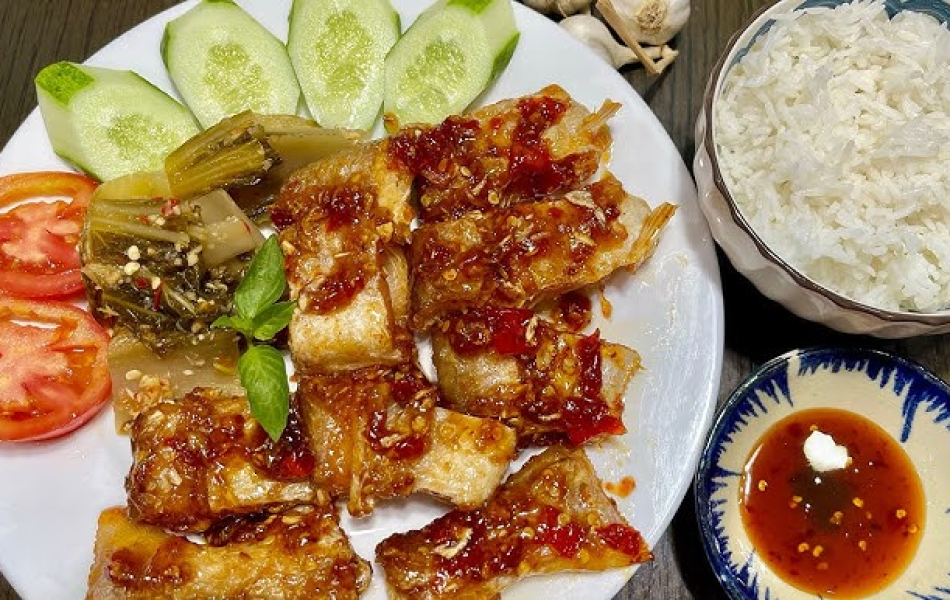 Kh&ocirc; C&aacute; Dứa Cơm Mắm