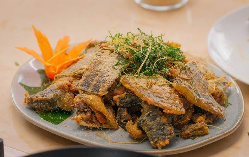 Ch&acirc;n ba ba rang muối / rang gừng gi&ograve;n