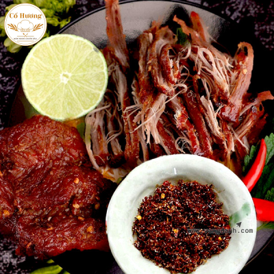 B&ograve; một nắng muối kiến v&agrave;ng