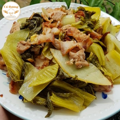 Heo x&agrave;o dưa chua