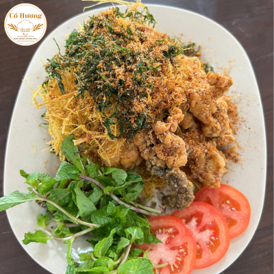 Ếch đ&ugrave;m rơm