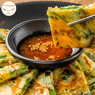 Trứng Chi&ecirc;n H&agrave;nh / L&aacute; Mơ