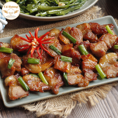 Heo R&aacute;ng Ch&aacute;y Cạnh