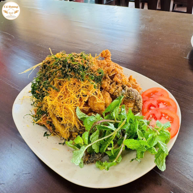 Ếch đ&ugrave;m rơm