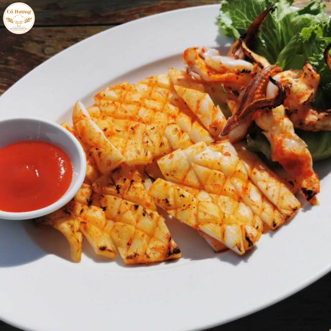 Mực Một Nắng Nướng Mọi / Muối Ớt