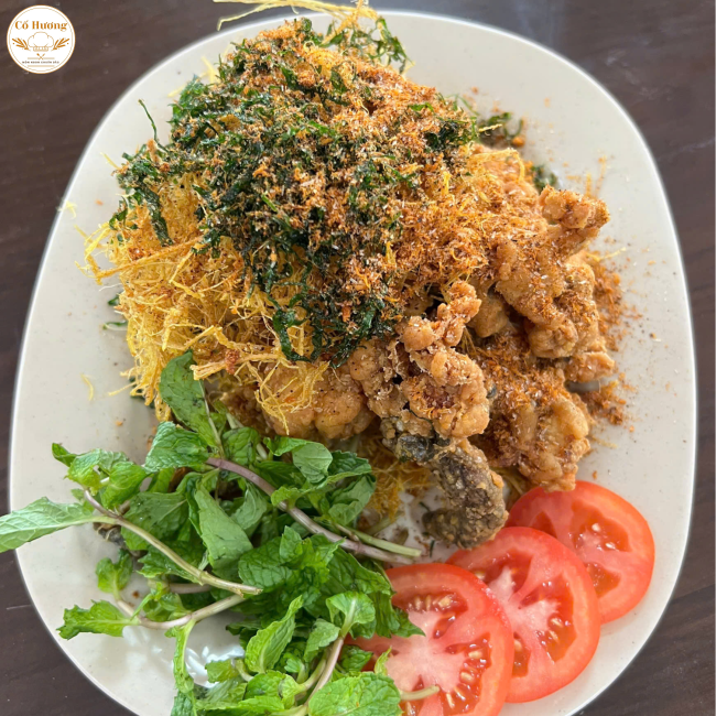 Ếch đ&ugrave;m rơm